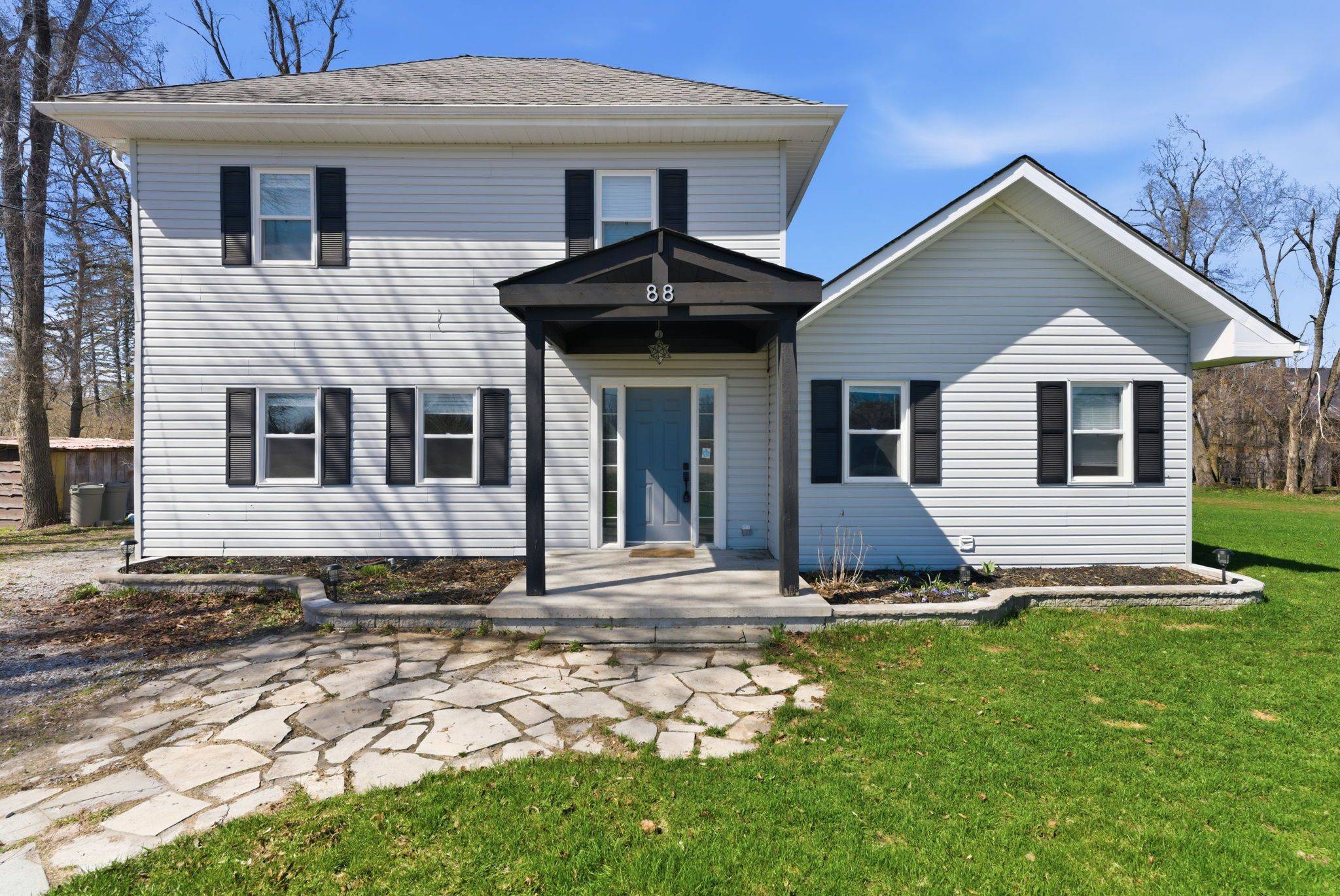 88 Victoria RD, Georgina, ON L0E 1N0