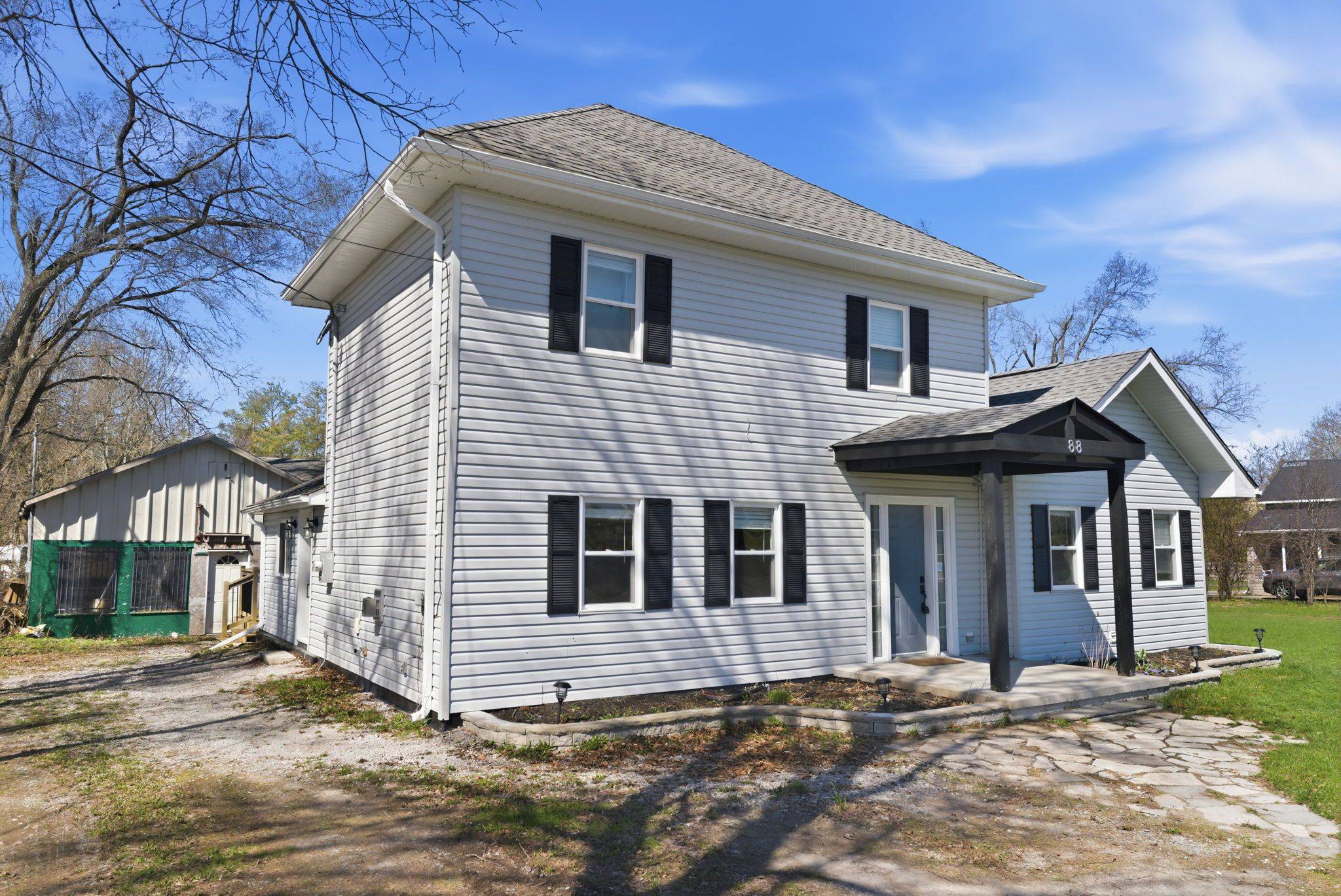 88 Victoria RD, Georgina, ON L0E 1N0