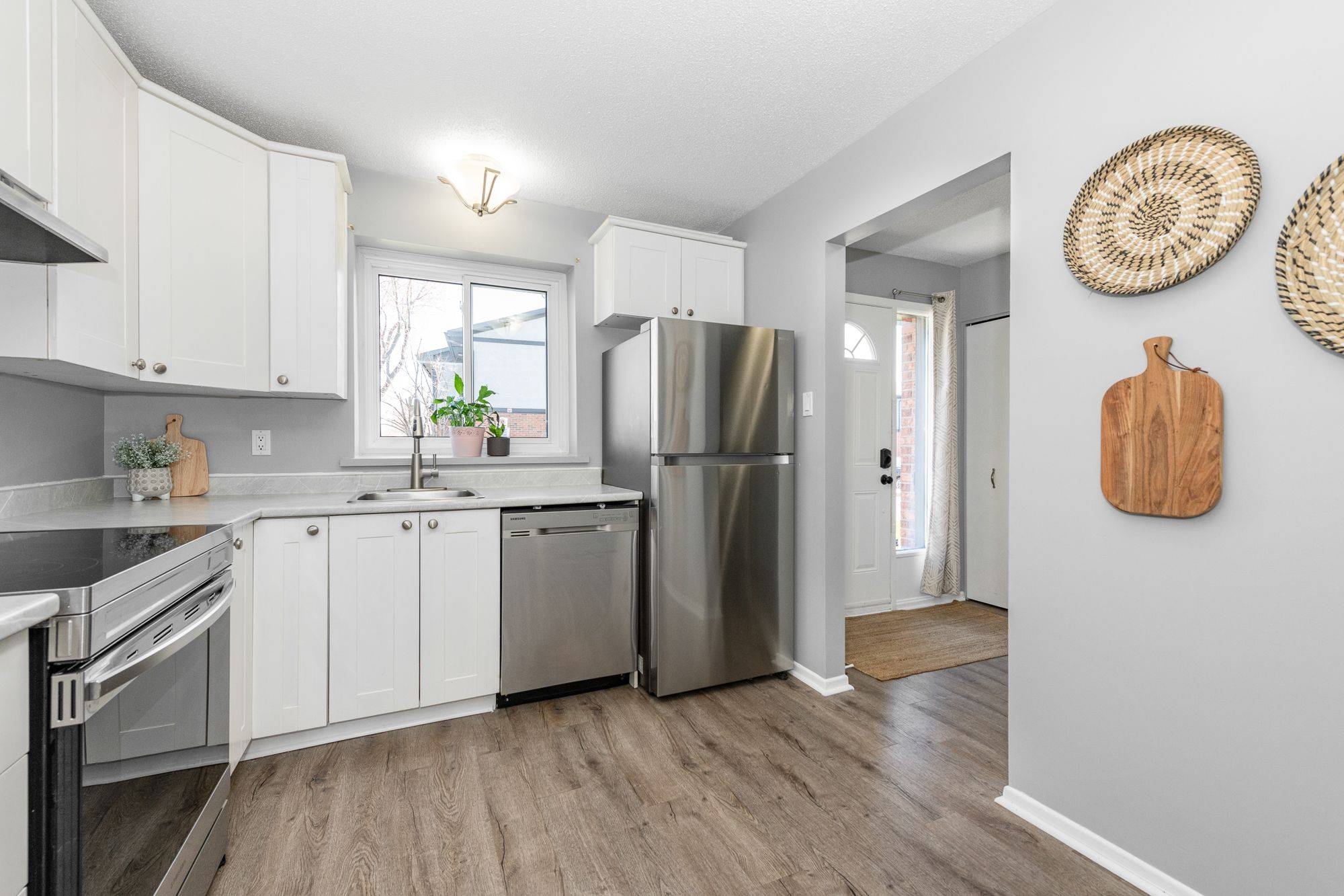 420 Moodie DR #A, Bells Corners And South To Fallowfield, ON K2H 8A6