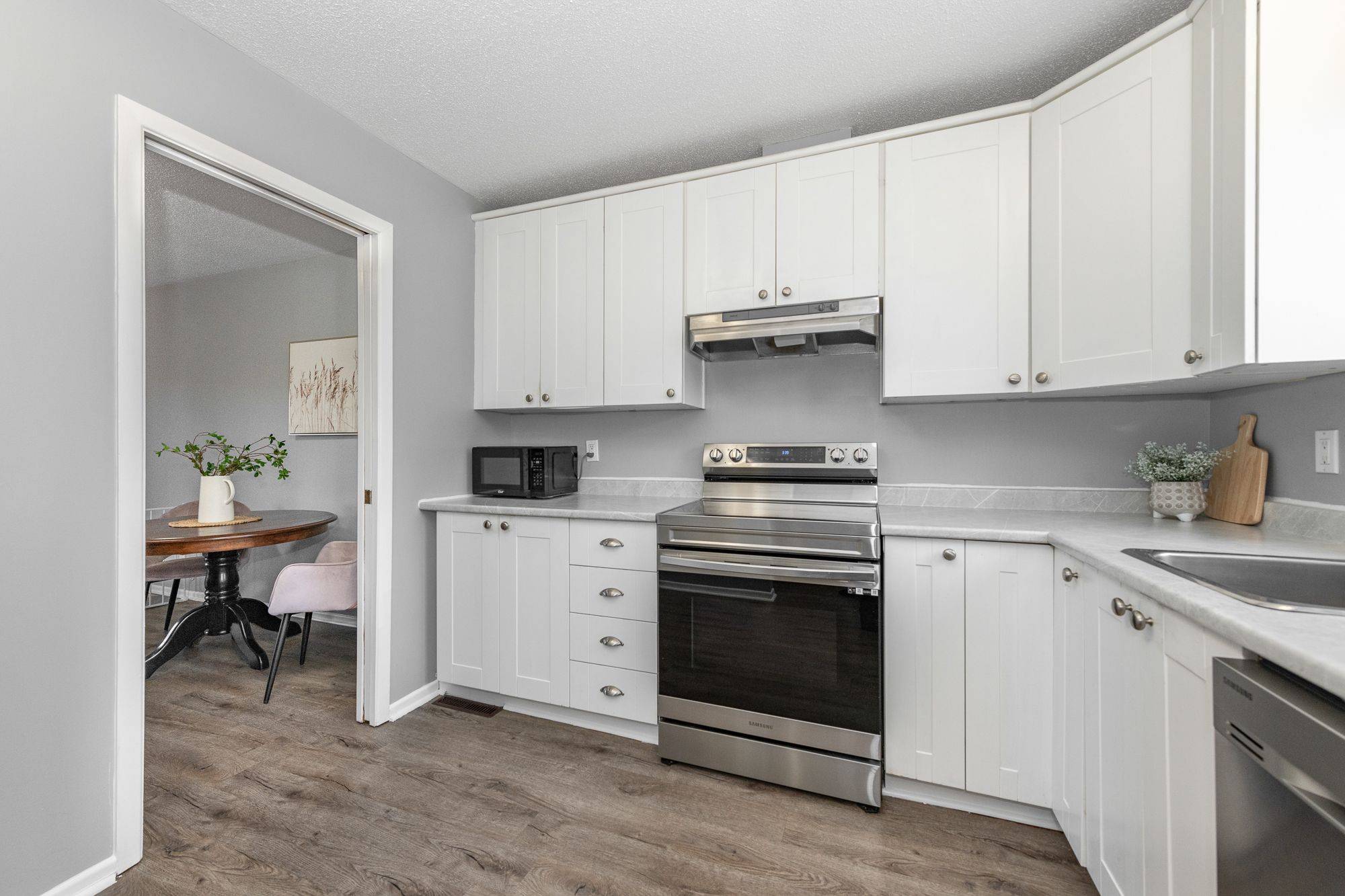 420 Moodie DR #A, Bells Corners And South To Fallowfield, ON K2H 8A6