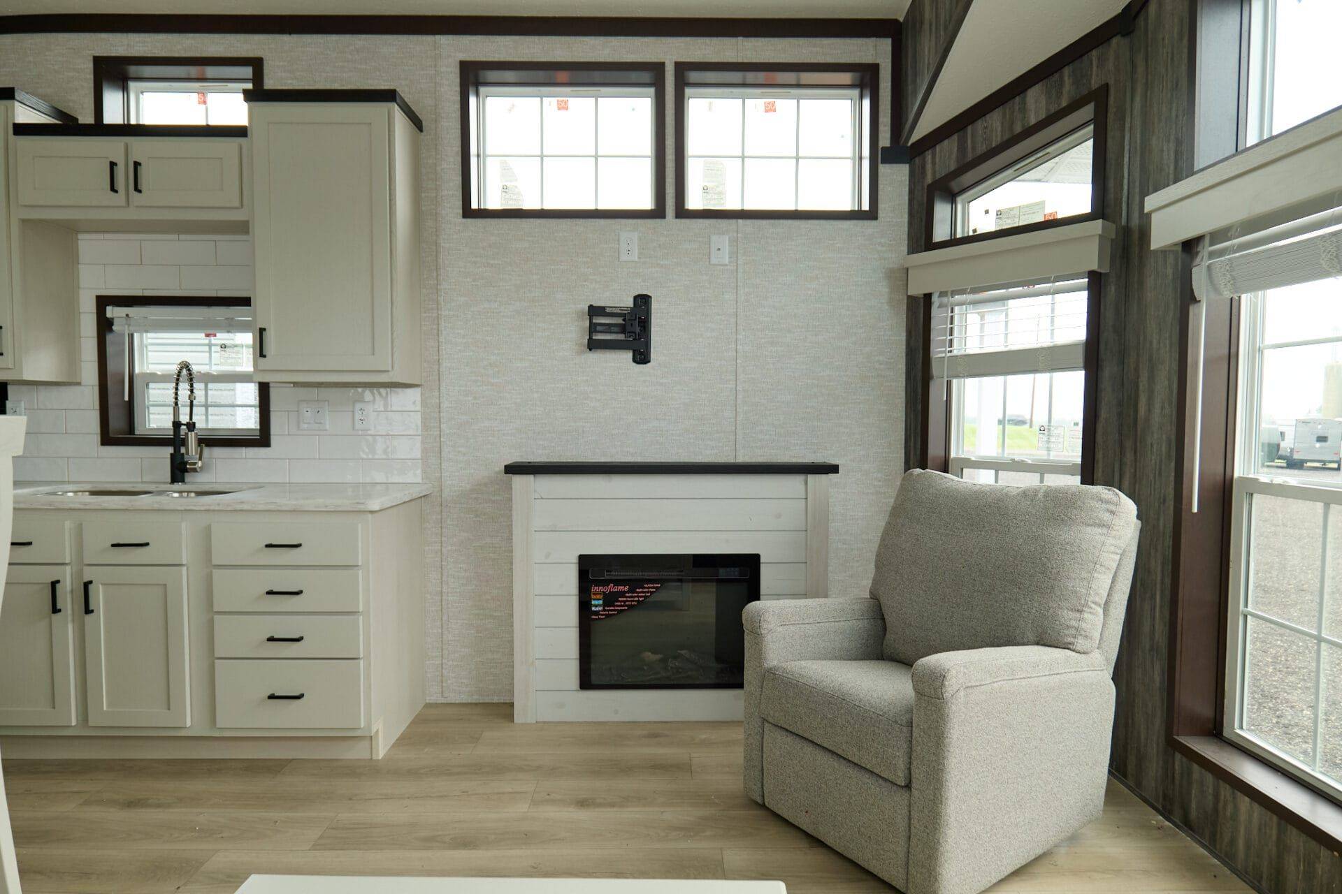 1082 Shamrock Marina RD #LGTHS, Gravenhurst, ON P0E 1N0