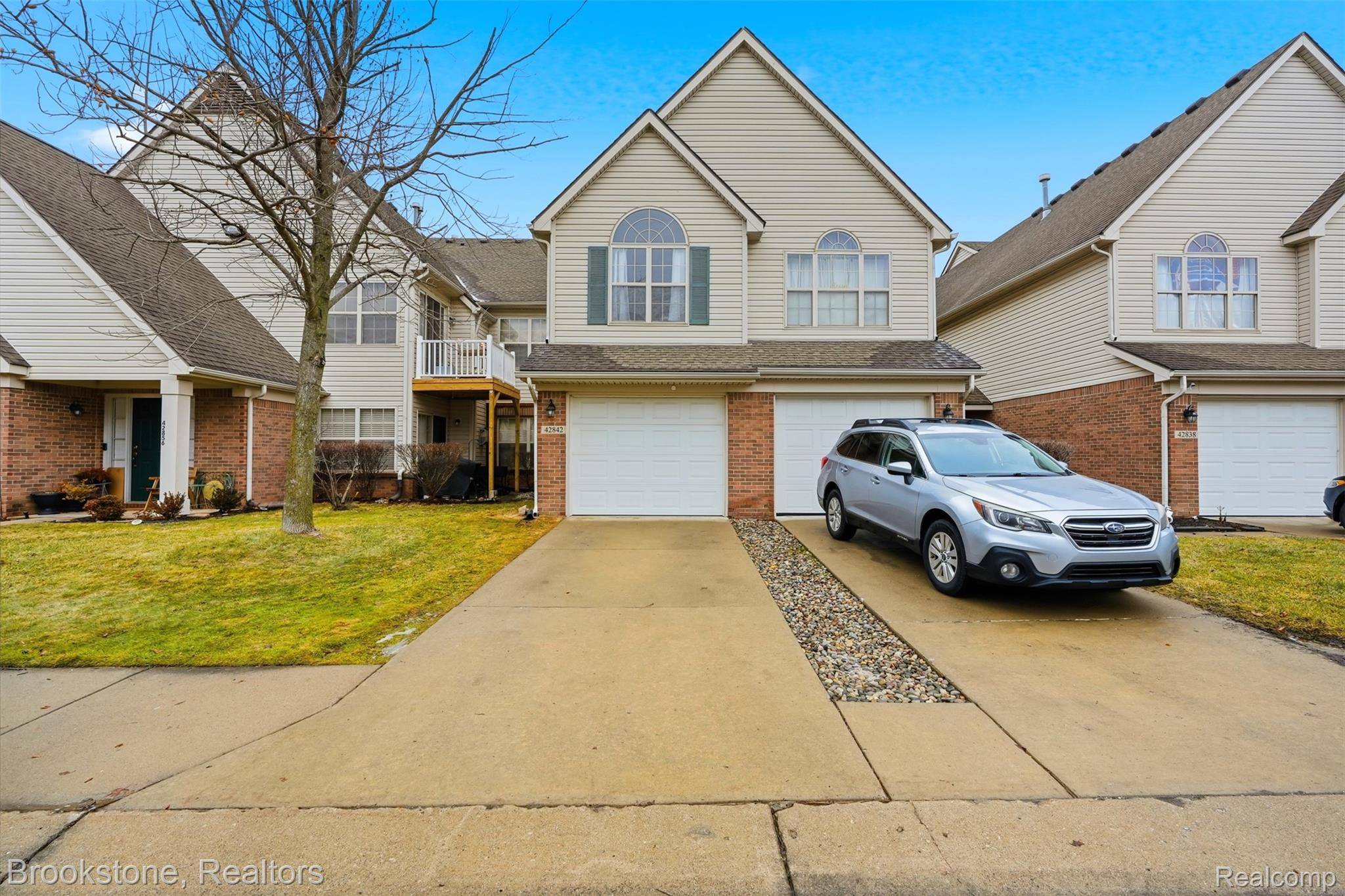 42842 Patty LN, Van Buren Charter Township, MI 48111