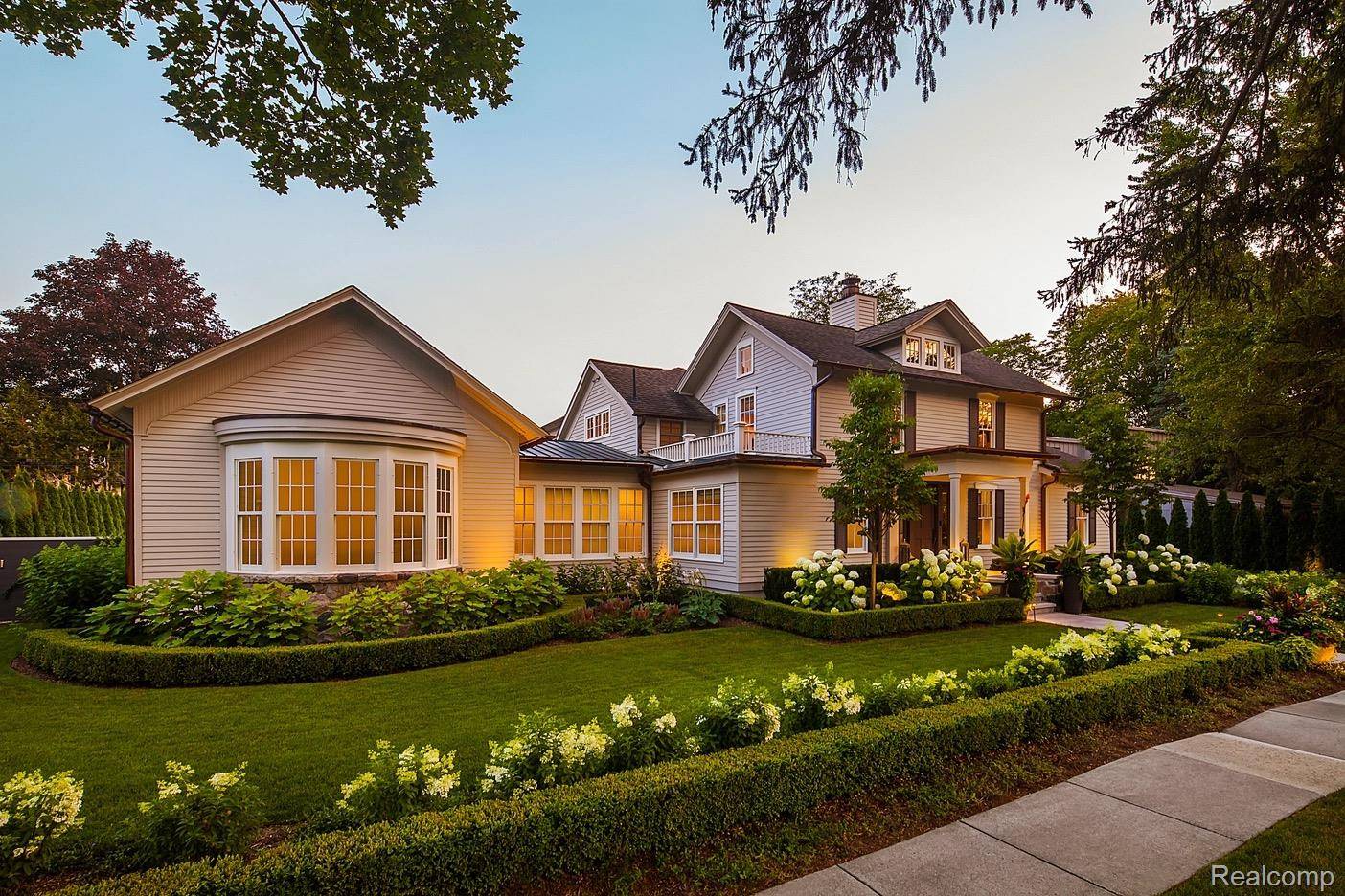 743 W Frank ST, Birmingham, MI 48009