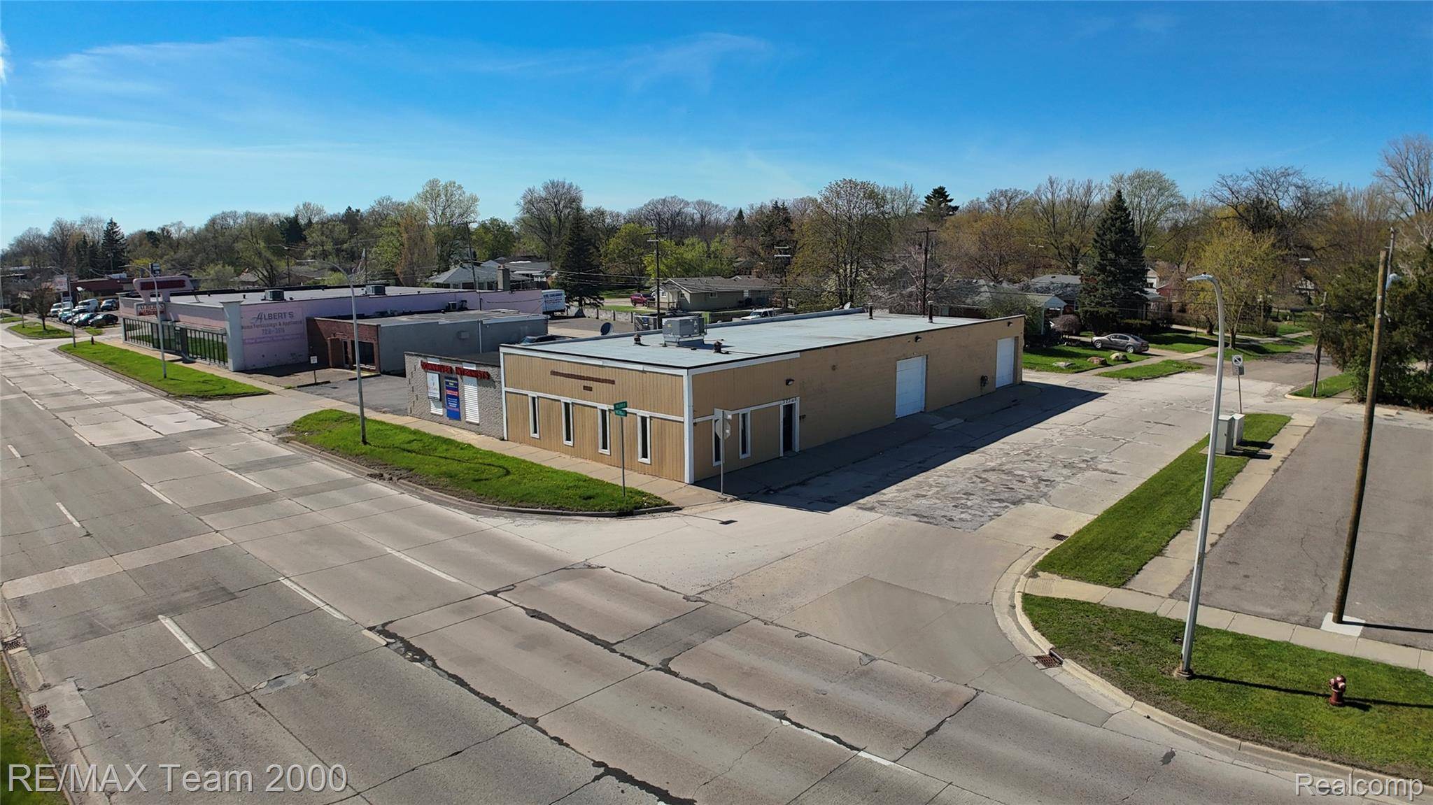 32300 Michigan AVE, Wayne, MI 48184