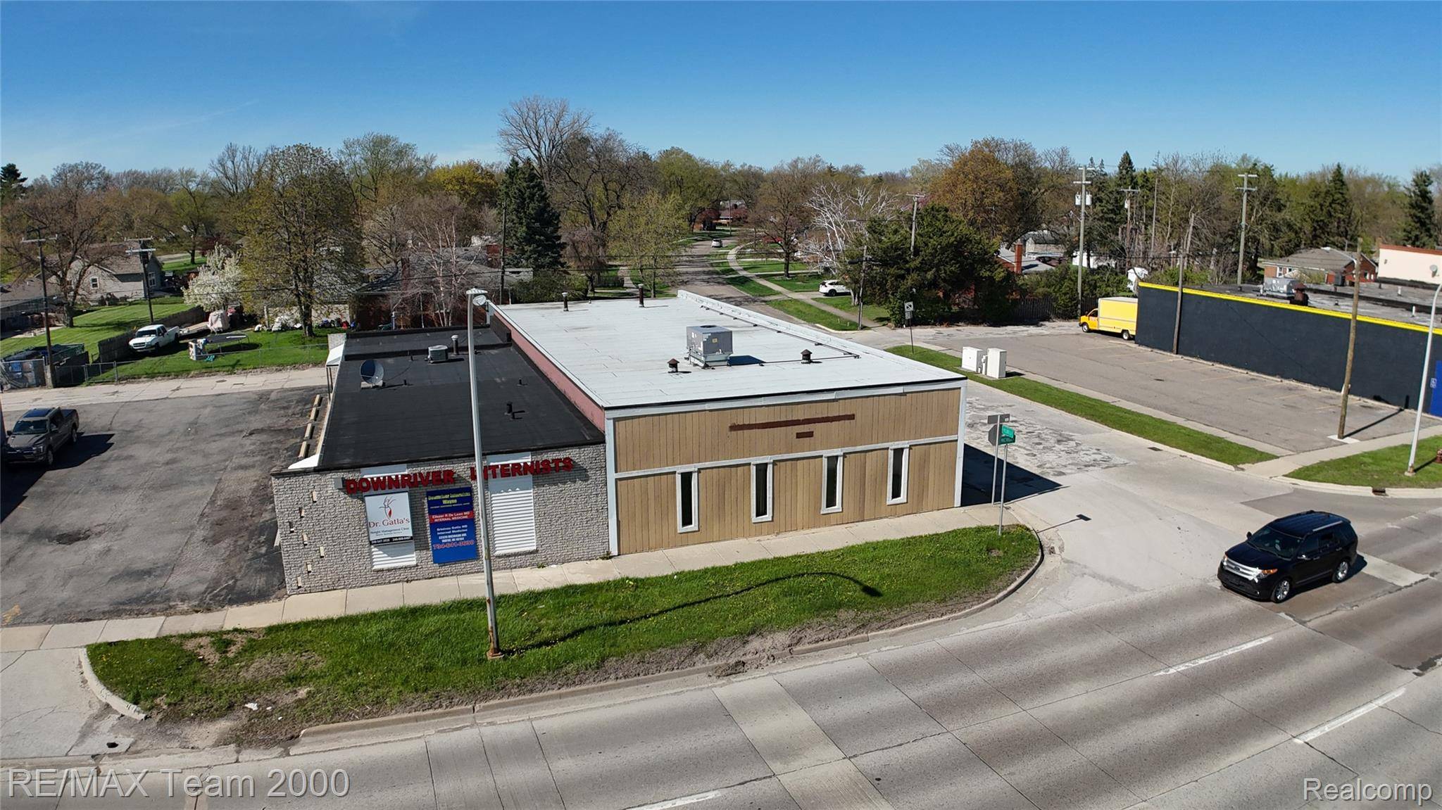 32300 Michigan AVE, Wayne, MI 48184