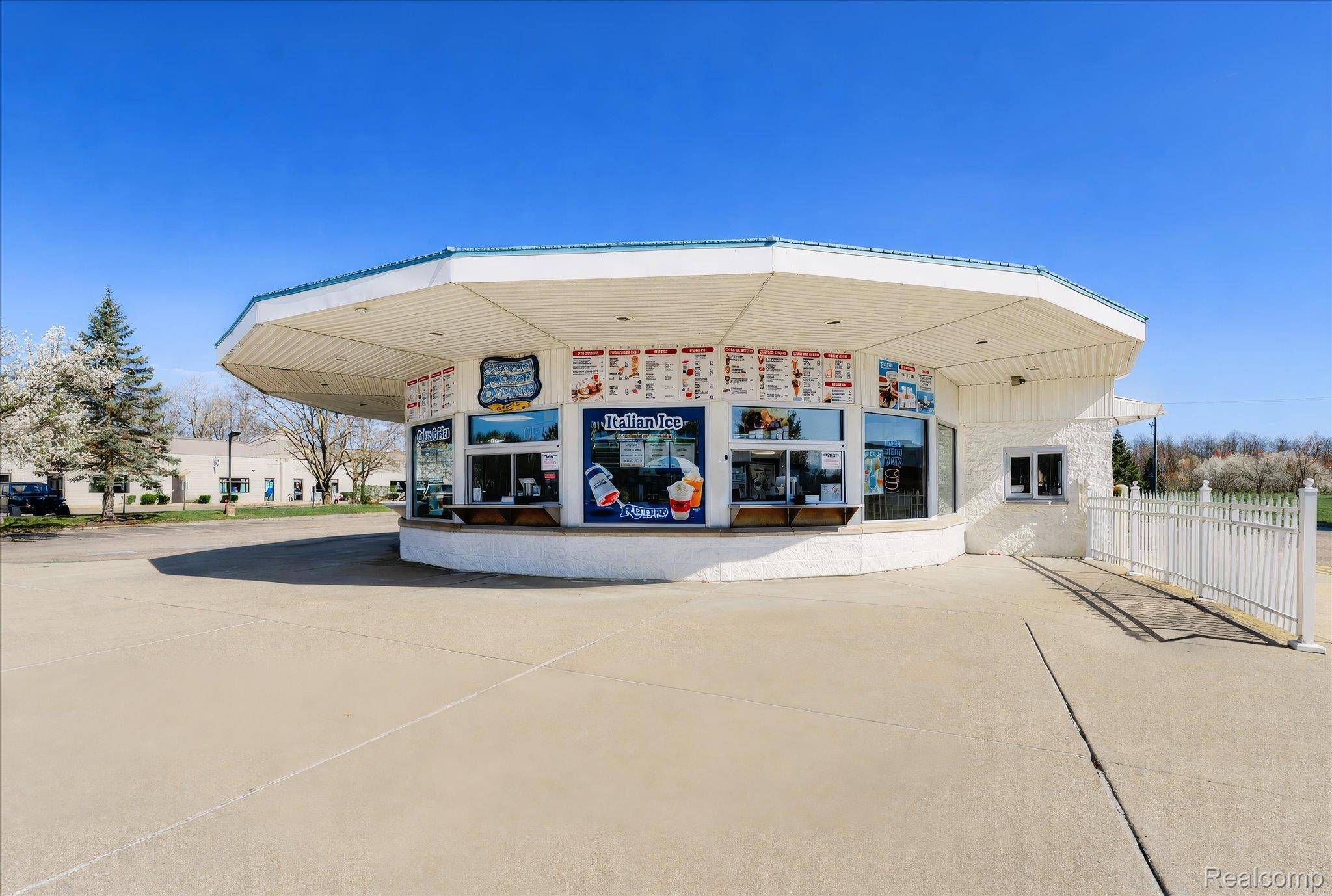 5962 Meridian BLVD, Brighton Township, MI 48116