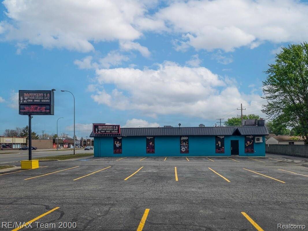 33729 Ford RD, Garden City, MI 48135