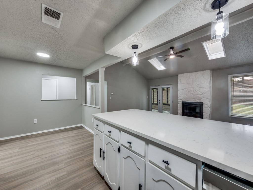 5402 Holly Trail, Arlington, TX 76016