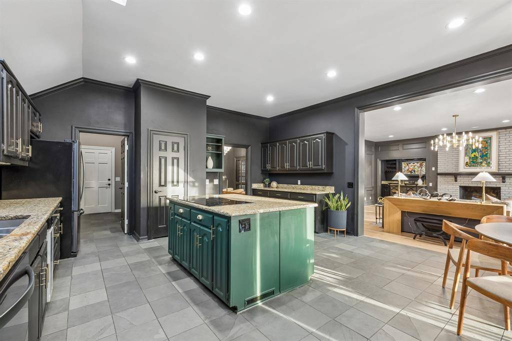 12309 Creekspan Drive, Dallas, TX 75243