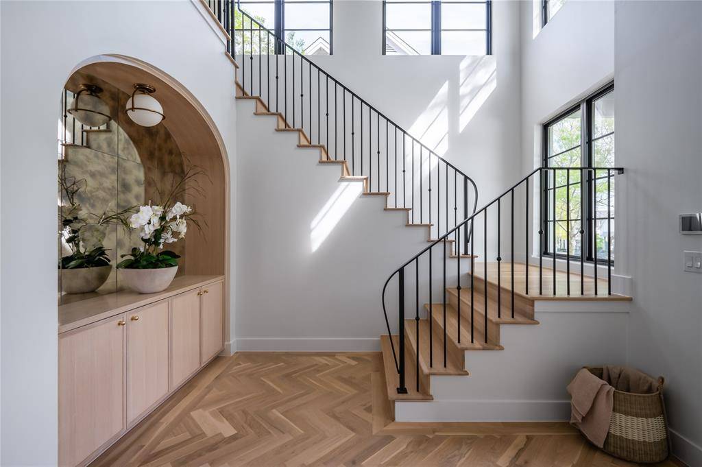 6943 Coronado Avenue, Dallas, TX 75214