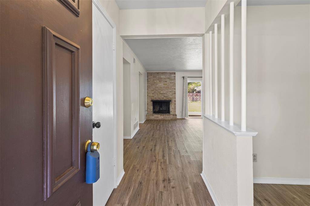 738 Kingswood Avenue, Richardson, TX 75080