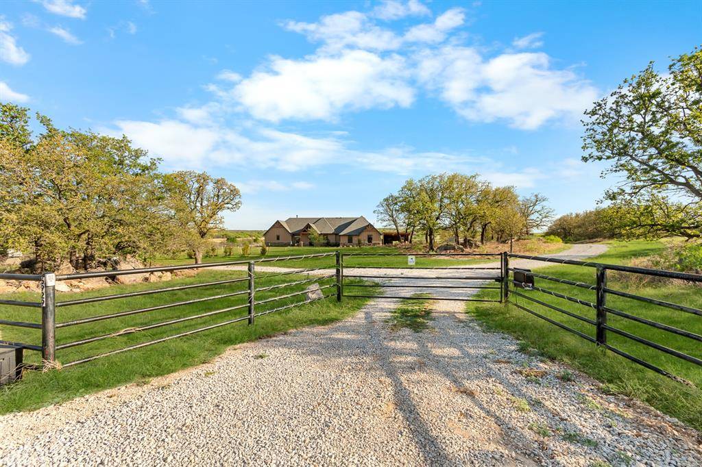 6929 Fm 1806, Nocona, TX 76255