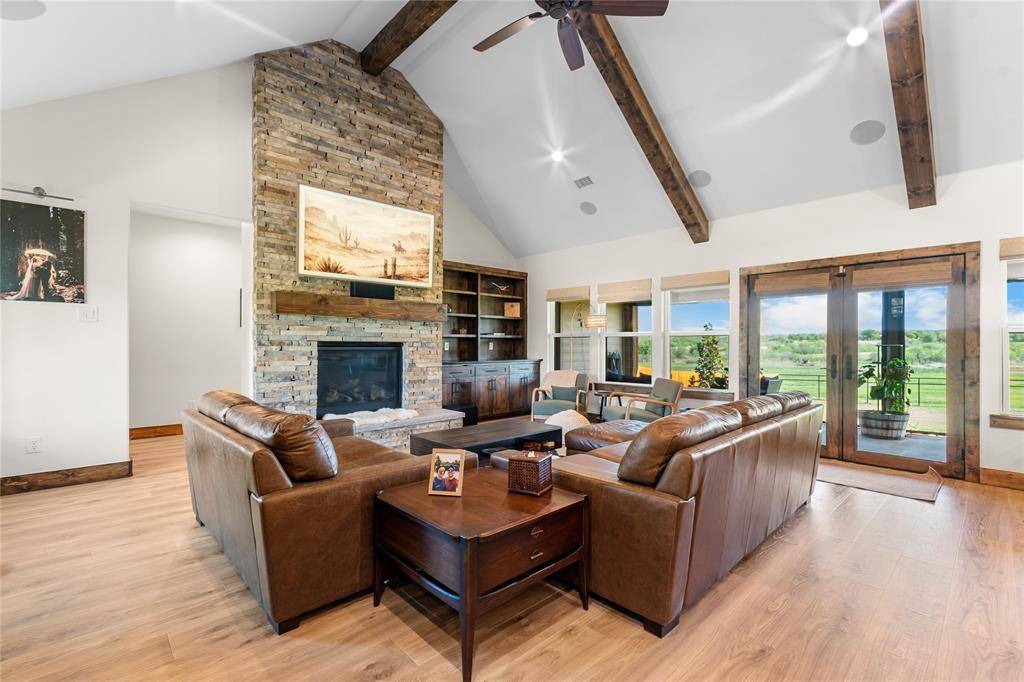 6929 Fm 1806, Nocona, TX 76255