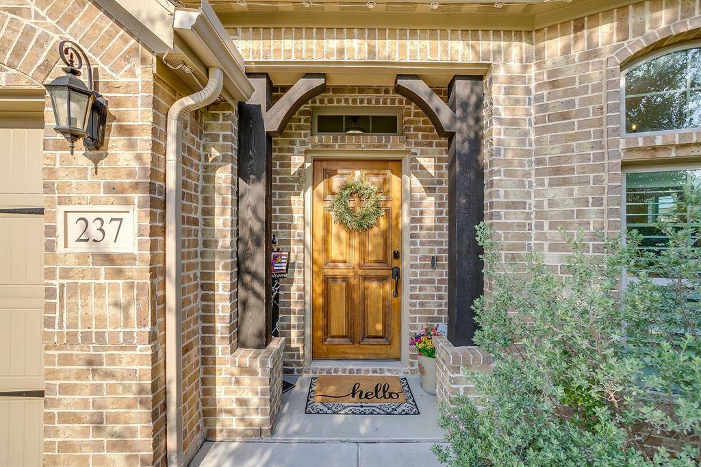 237 Bayonet Drive, Fort Worth, TX 76108