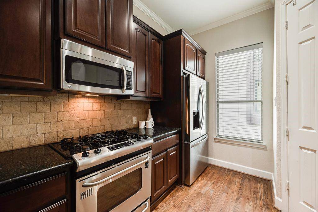 2403 Wild Cherry Way, Dallas, TX 75206