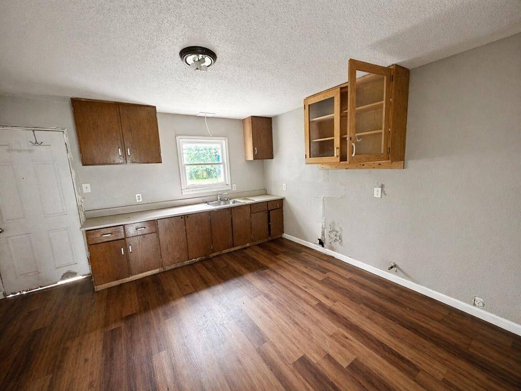 2622 Crystal Drive, Balch Springs, TX 75180