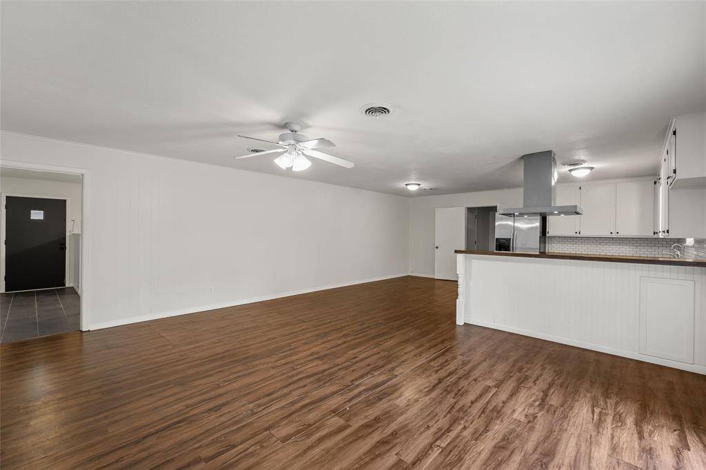 8718 Panther Drive, Woodway, TX 76712