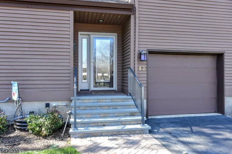 42 Bellgrove Dr, Mahwah Twp., NJ 07430