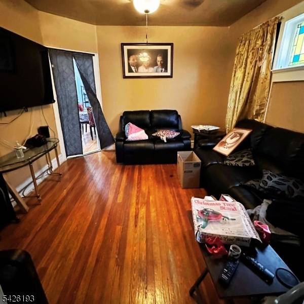 460 Myrtle Ave, Irvington Twp., NJ 07111