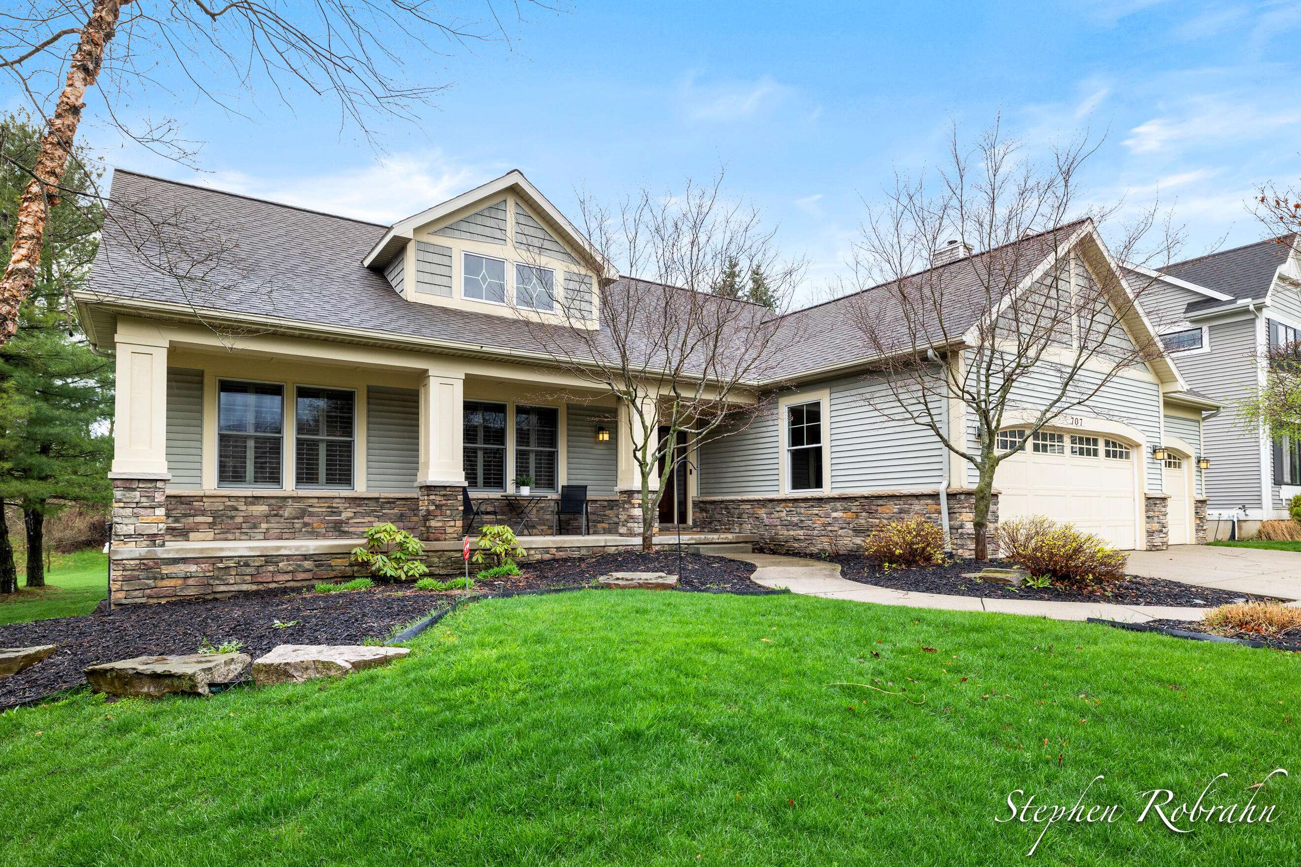 707 Village Springs DR SE, Ada Twp, MI 49301