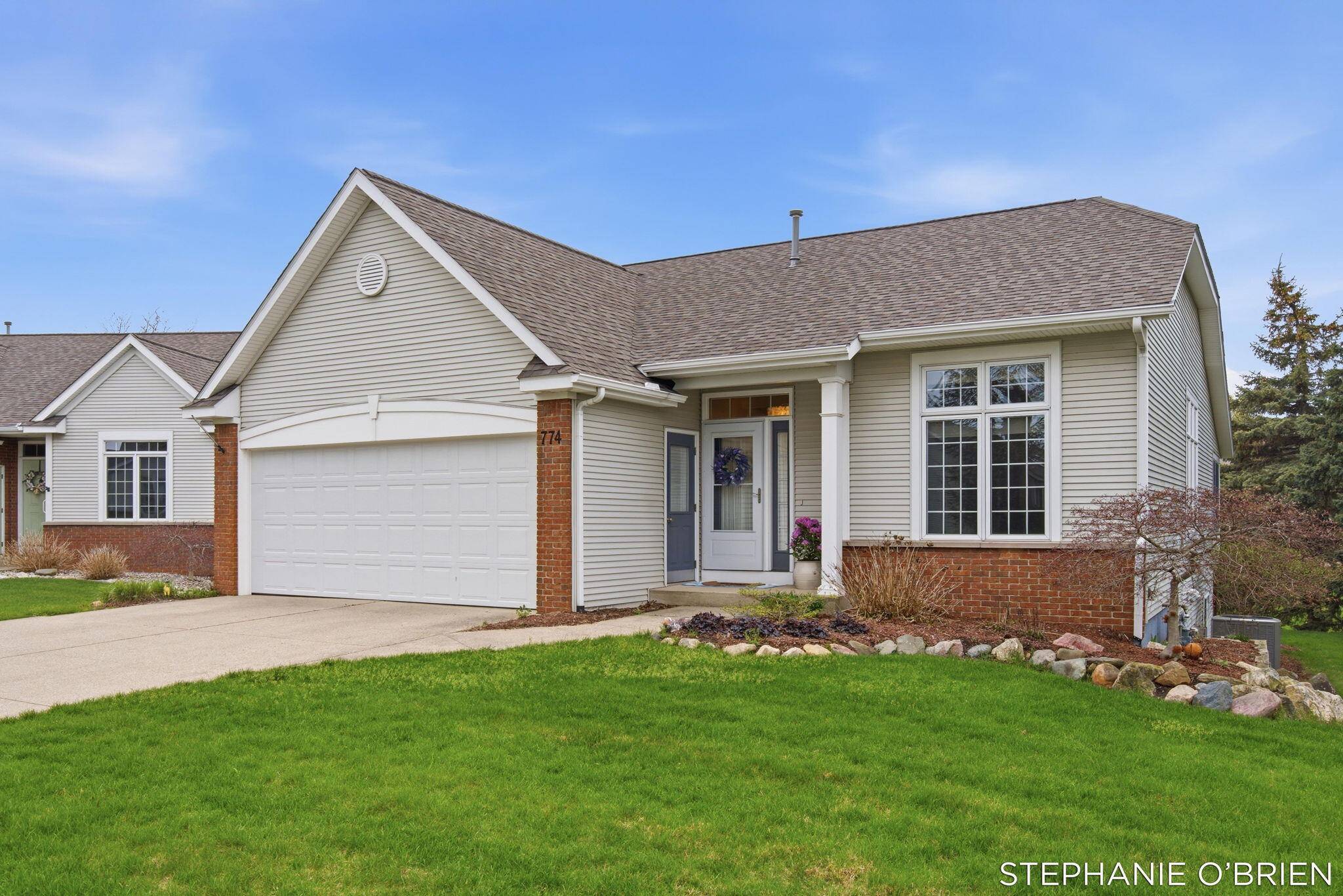 774 Holly Creek DR #1, Holland City, MI 49423