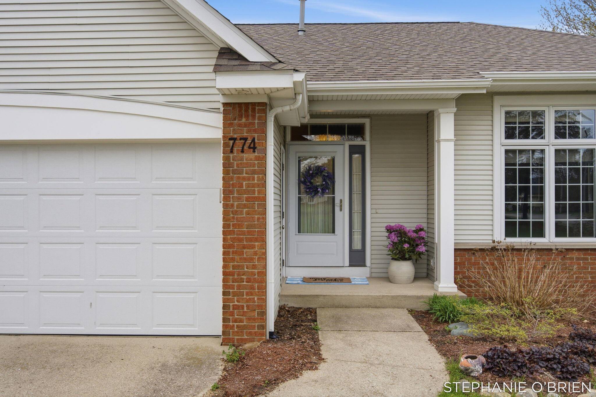 774 Holly Creek DR #1, Holland City, MI 49423