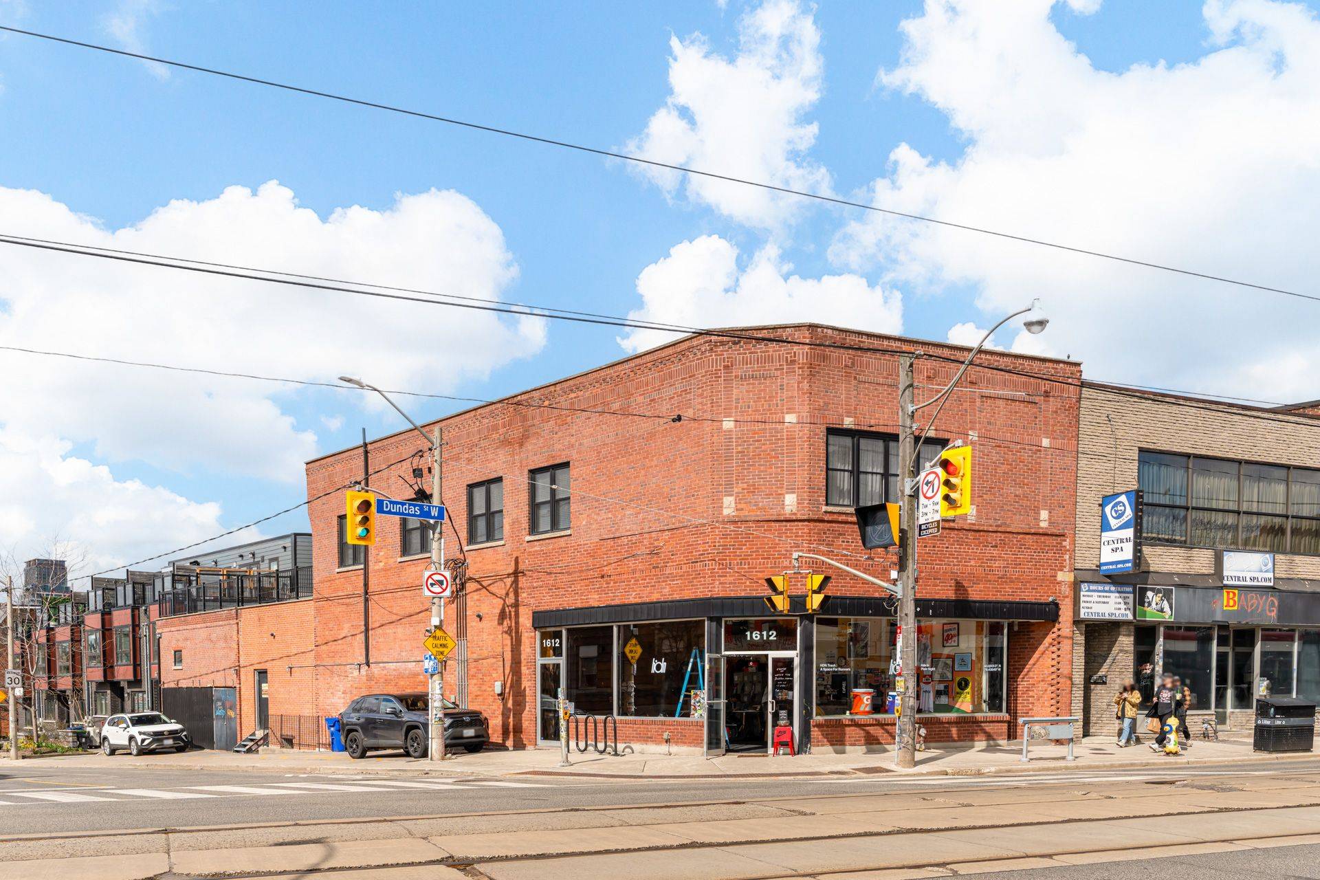 1612 Dundas ST W, Toronto C01, ON M6K 1T8