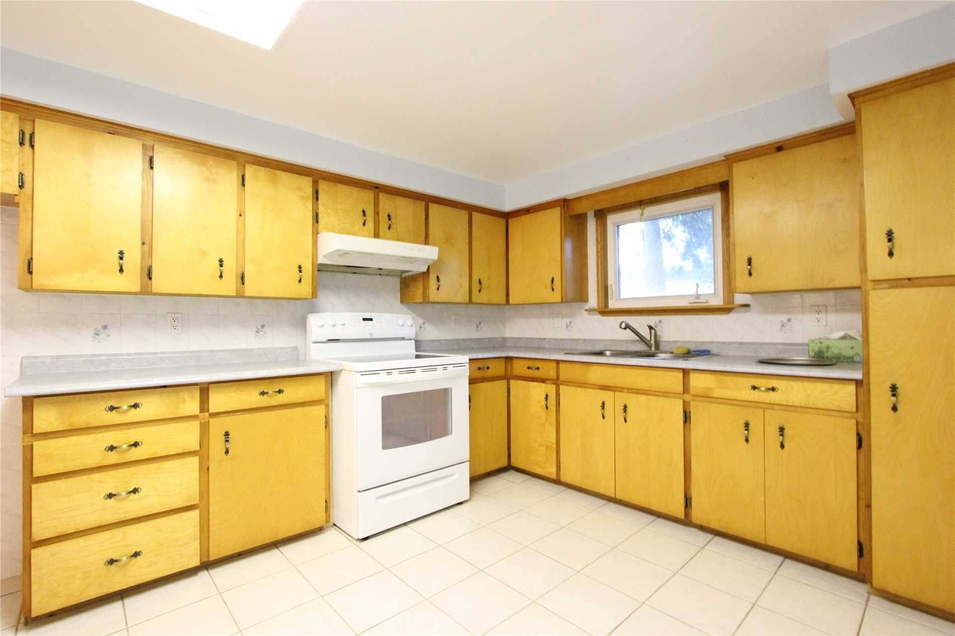 184 Riverbank DR, Georgina, ON L0E 1N0