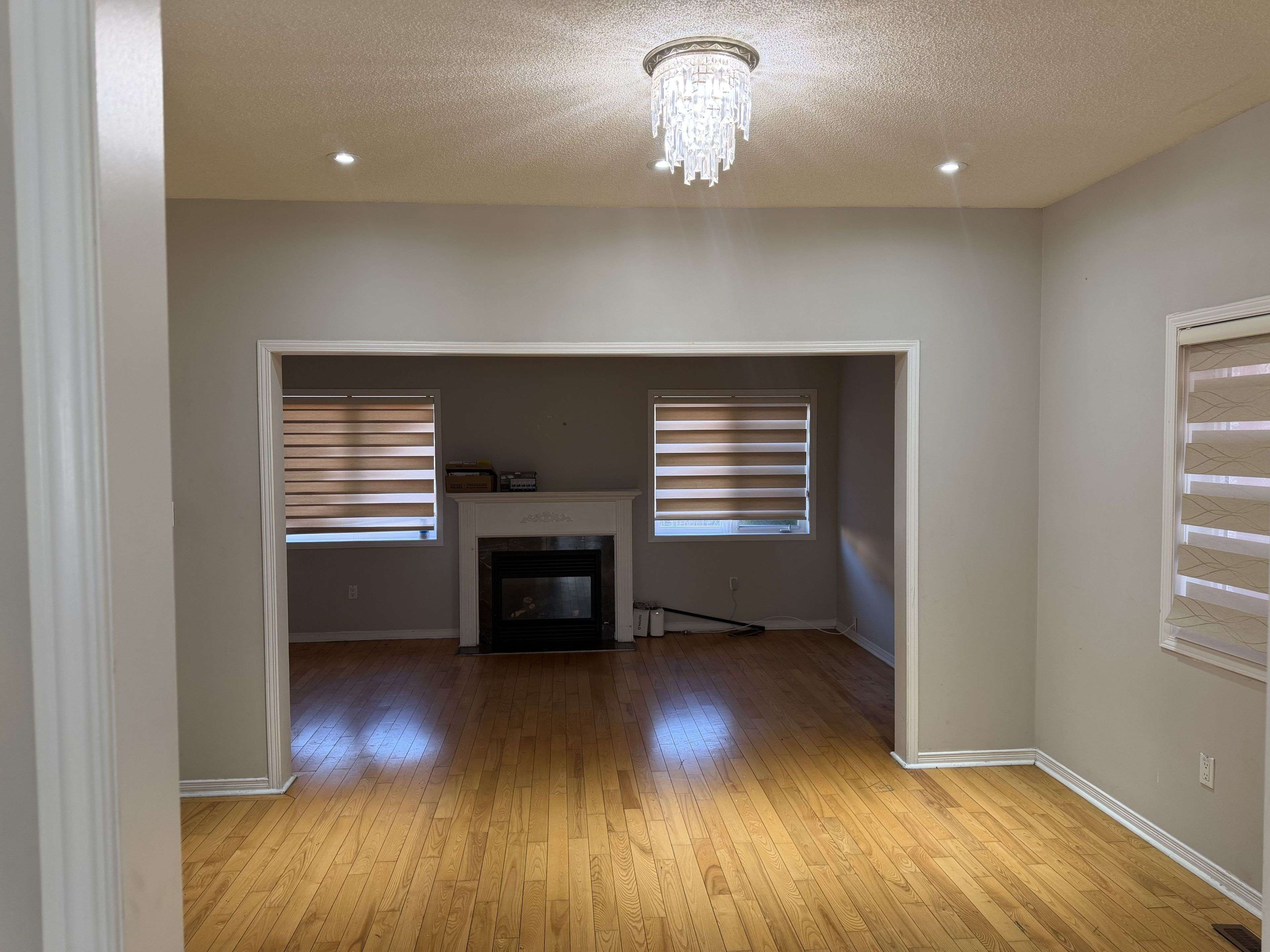 77 Maddybeth CRES, Brampton, ON L6Y 5R6