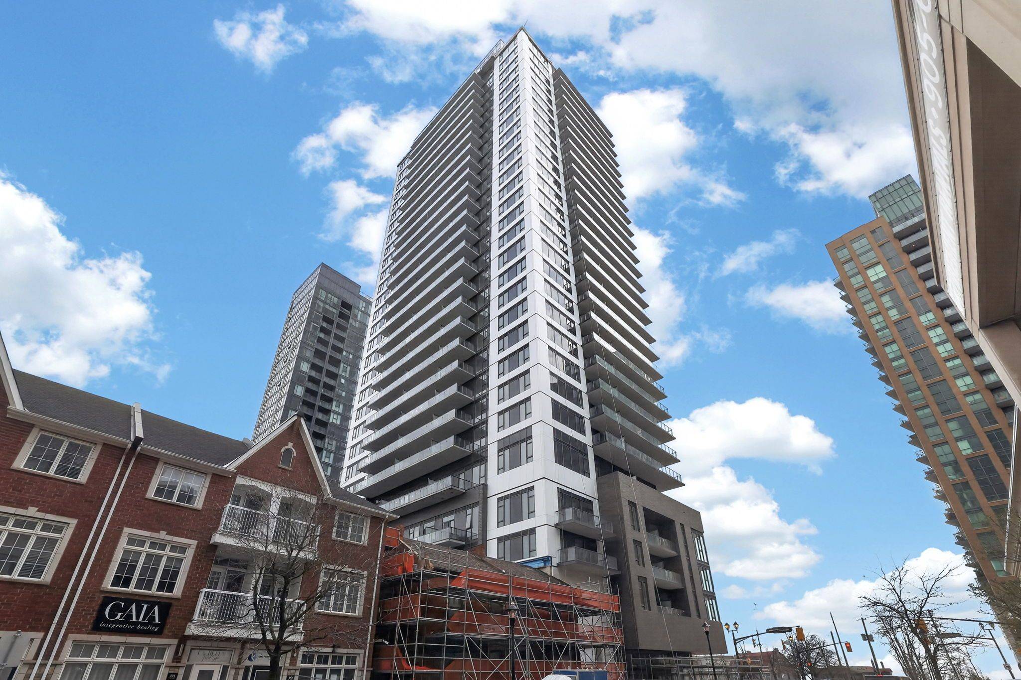 2075 Lakeshore RD #204, Burlington, ON L7R 1E2