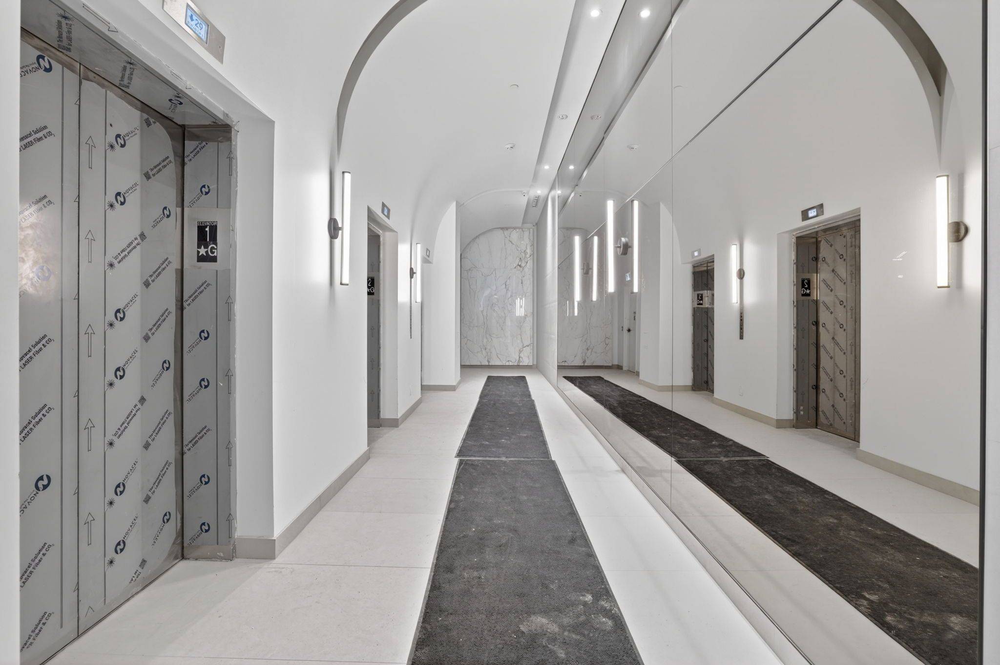 2075 Lakeshore RD #204, Burlington, ON L7R 1E2