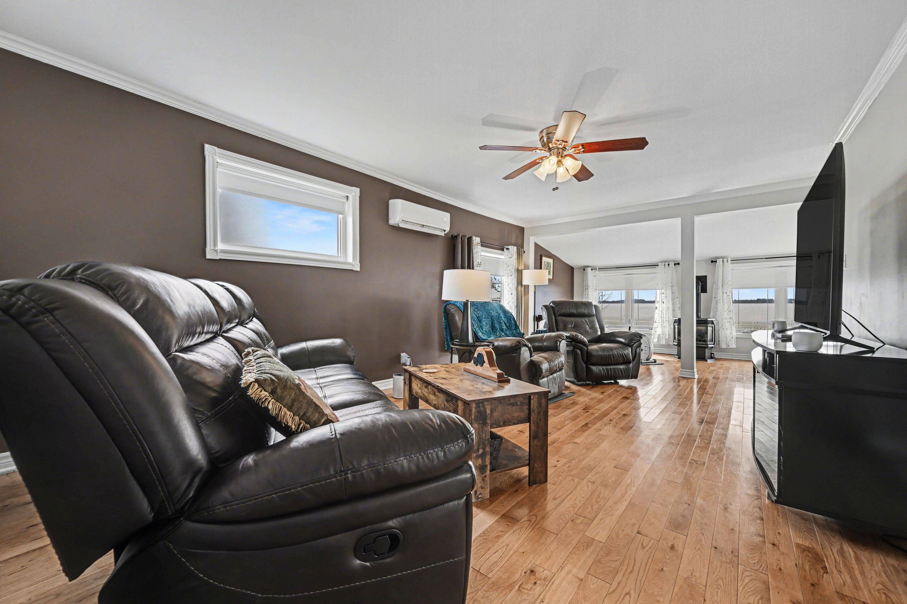 143 Rathwell Shore RD, Beckwith, ON K7C 4L4