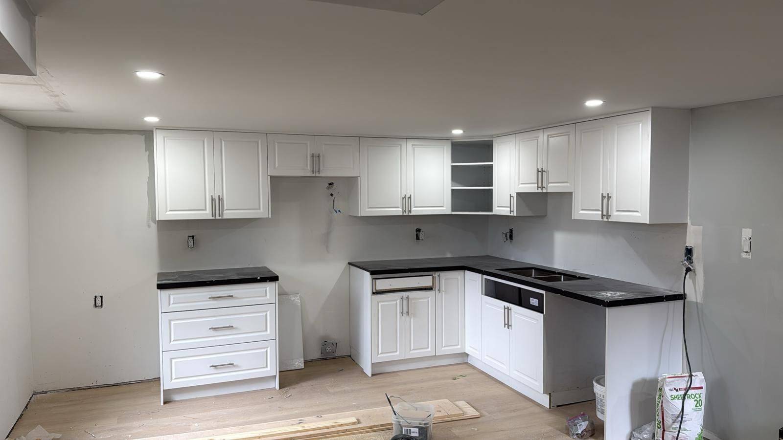 65 IRVING PL #Lower, London East, ON N5V 2H6