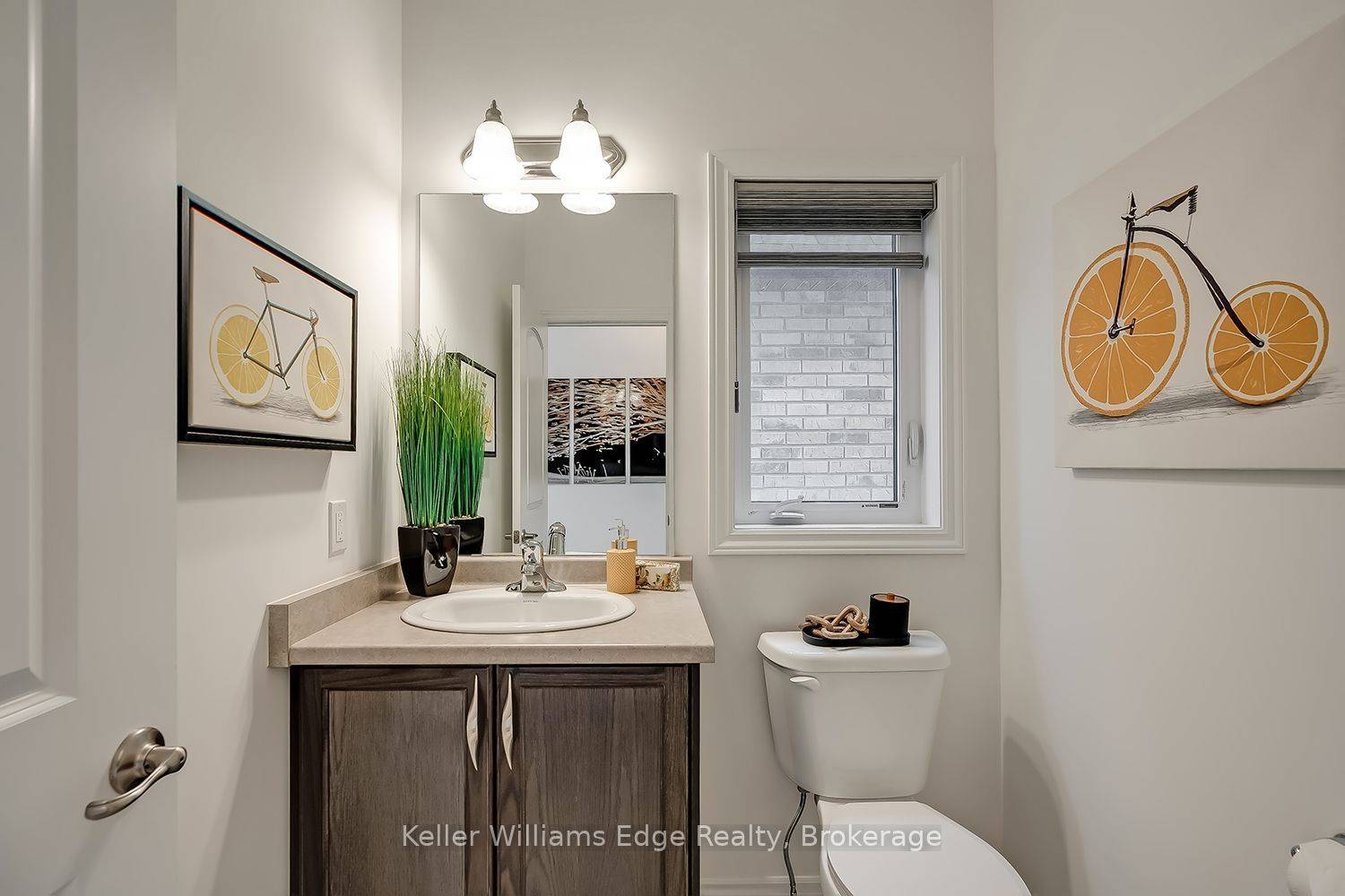 92 Flagg AVE, Brant, ON N3L 0J9