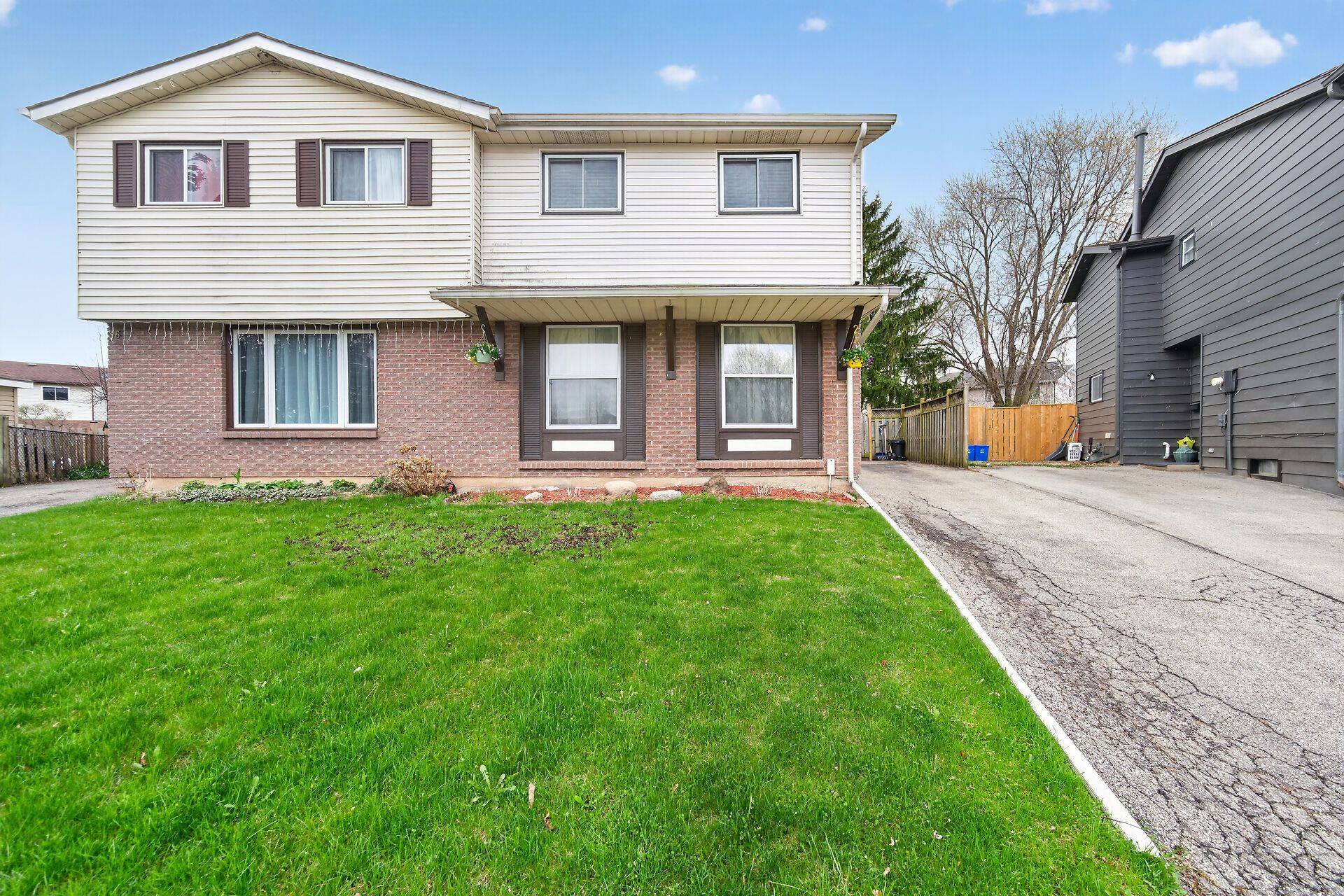 34 Enfield CRES, Brantford, ON N3P 1B2