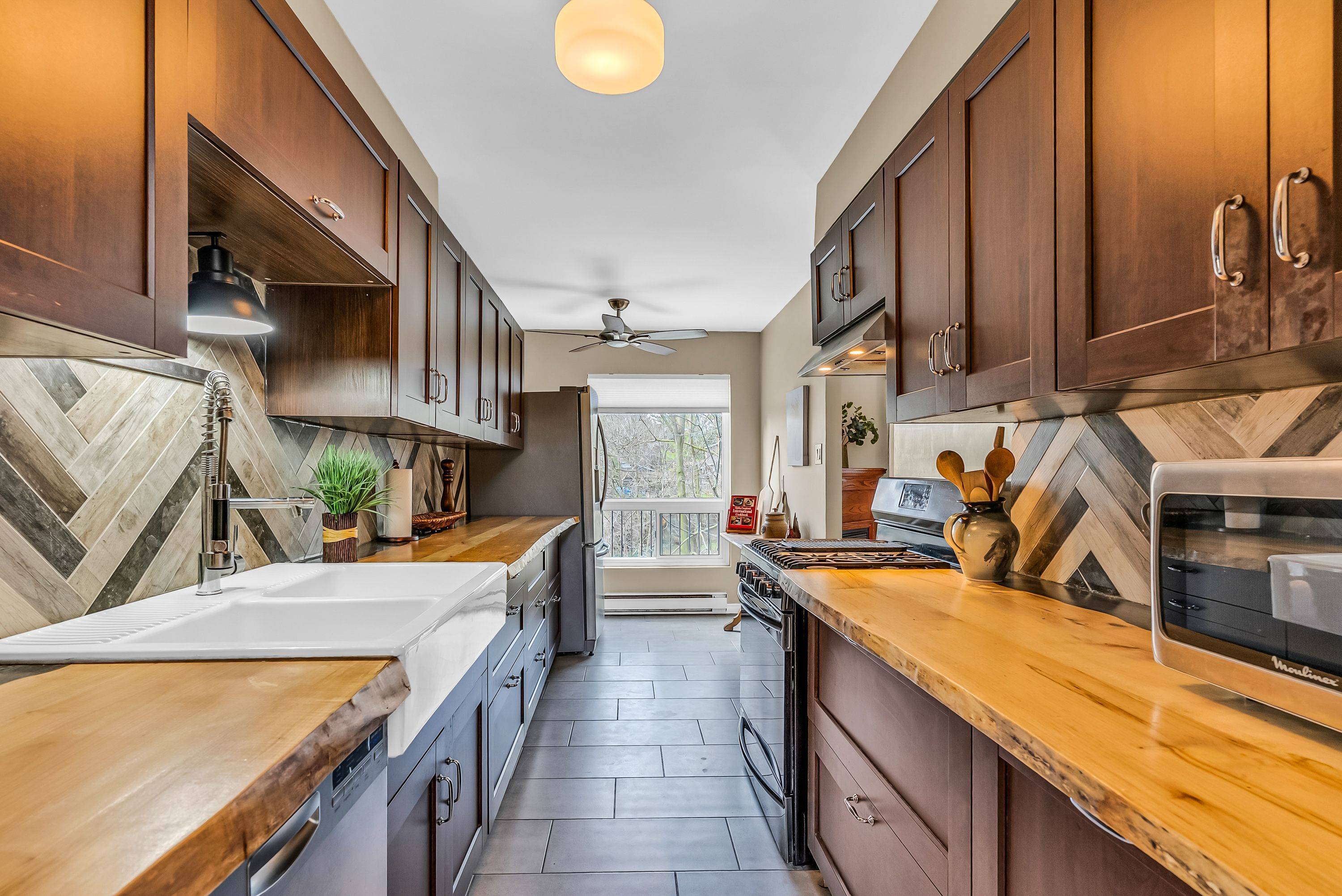 49 Rhonda RD #119, Guelph, ON N1H 7A4