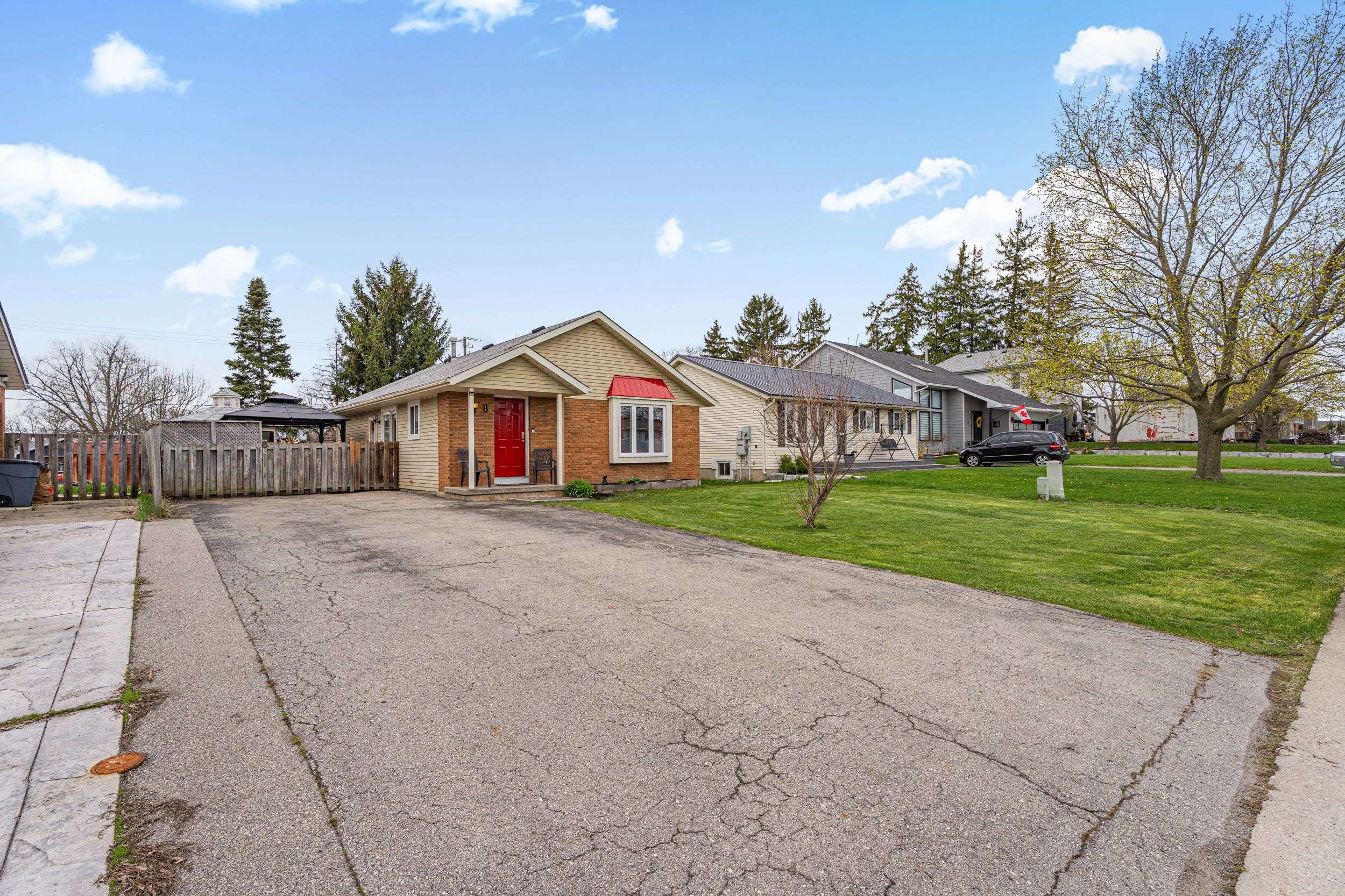 8 Abbott LN, Haldimand, ON N0A 1E0