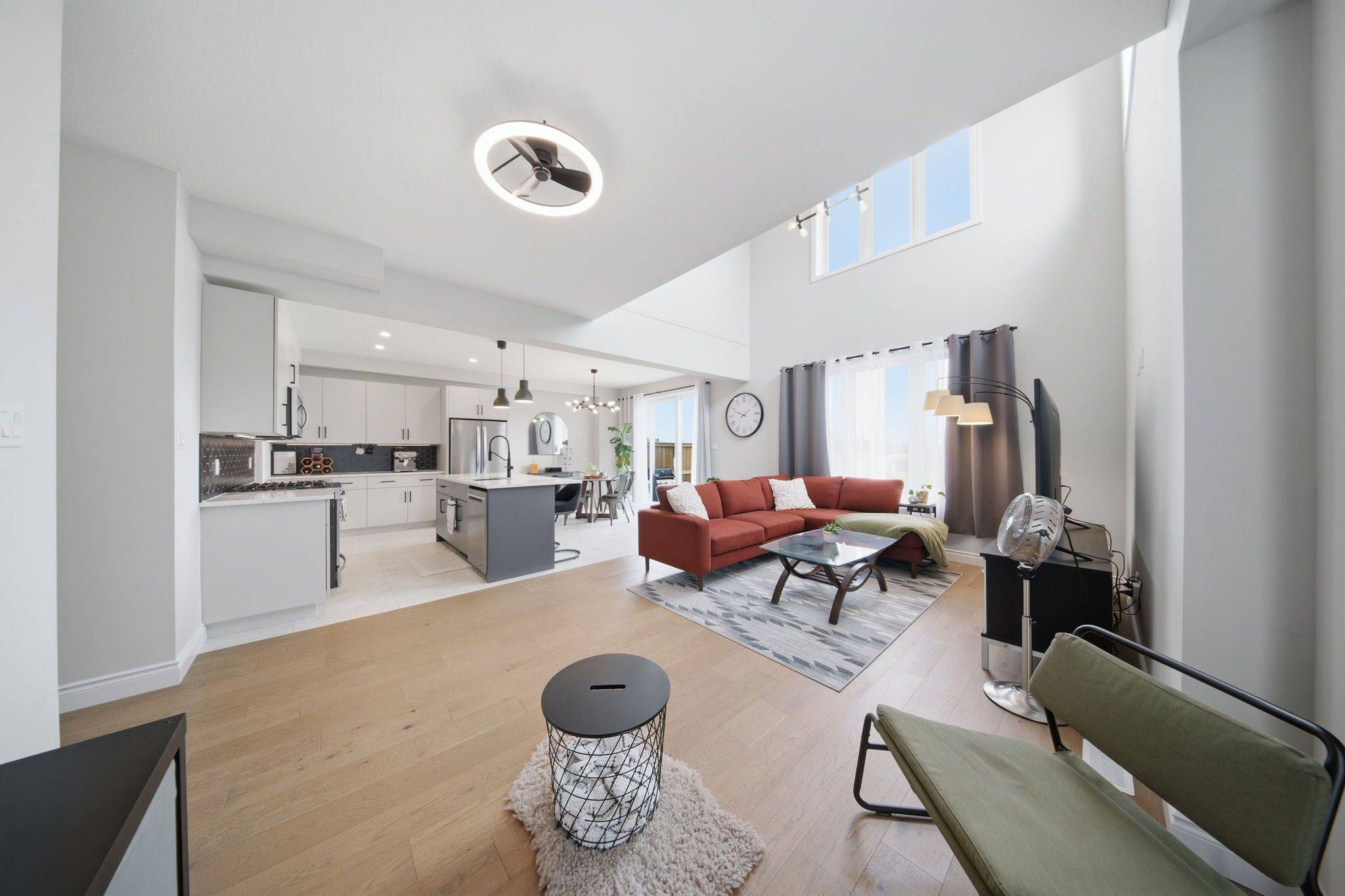 1 Hamilton LN, East Luther Grand Valley, ON L9W 7R9