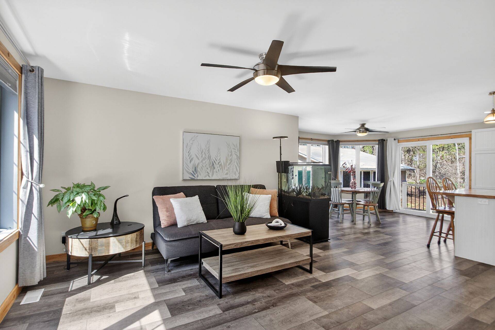 130 Station RD, Drummond/north Elmsley, ON K7A 4S4