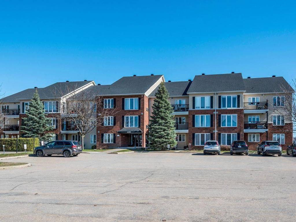 16 Sheffield ST W #208, Arnprior, ON K7S 0A2