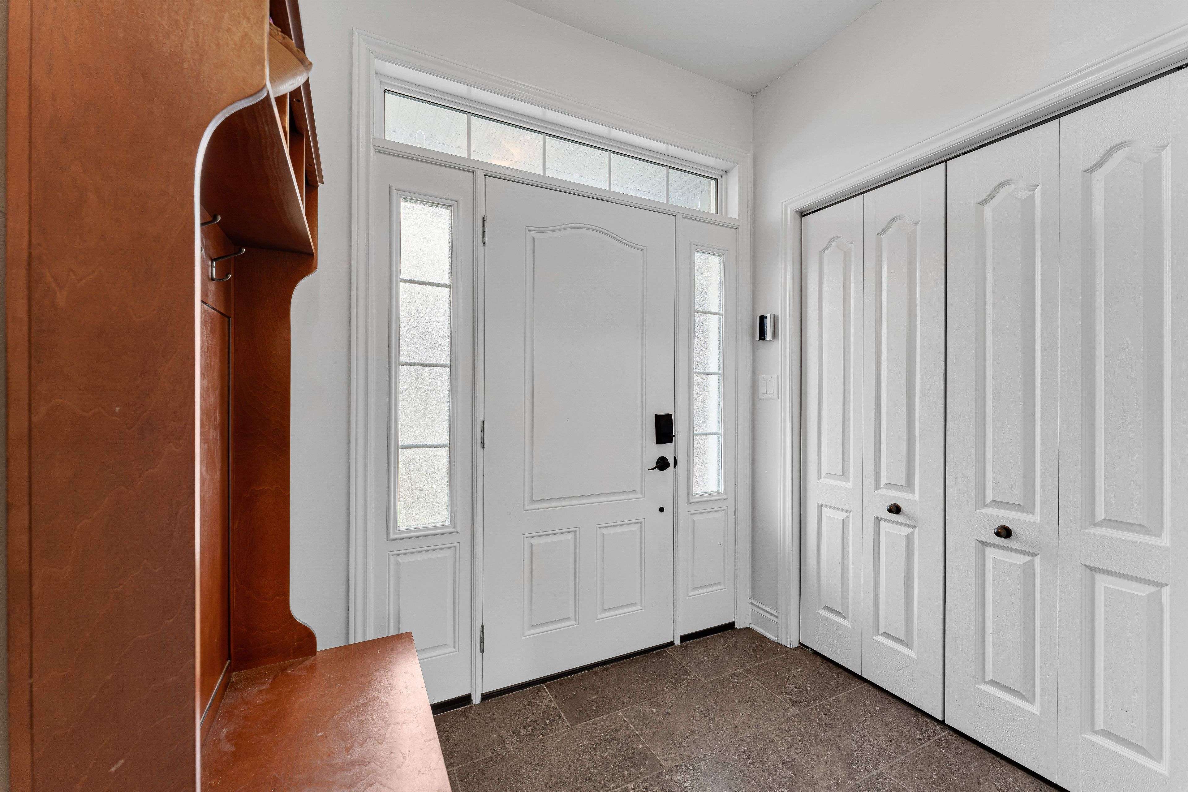 317 Nalon RD, Gananoque, ON K7G 0A3