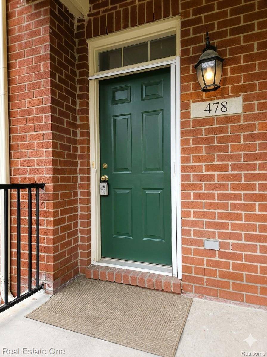 478 Village LN, Milford Village, MI 48381