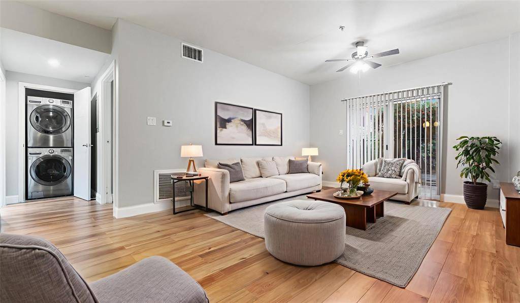 1100 W Trinity Mills Road #1014, Carrollton, TX 75006