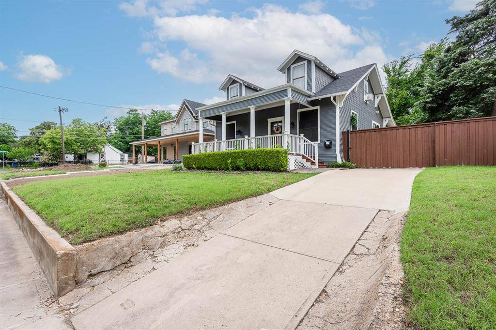 715 S Barnett Avenue, Dallas, TX 75211