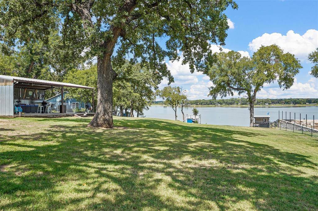 7130 Briar Road, Azle, TX 76020
