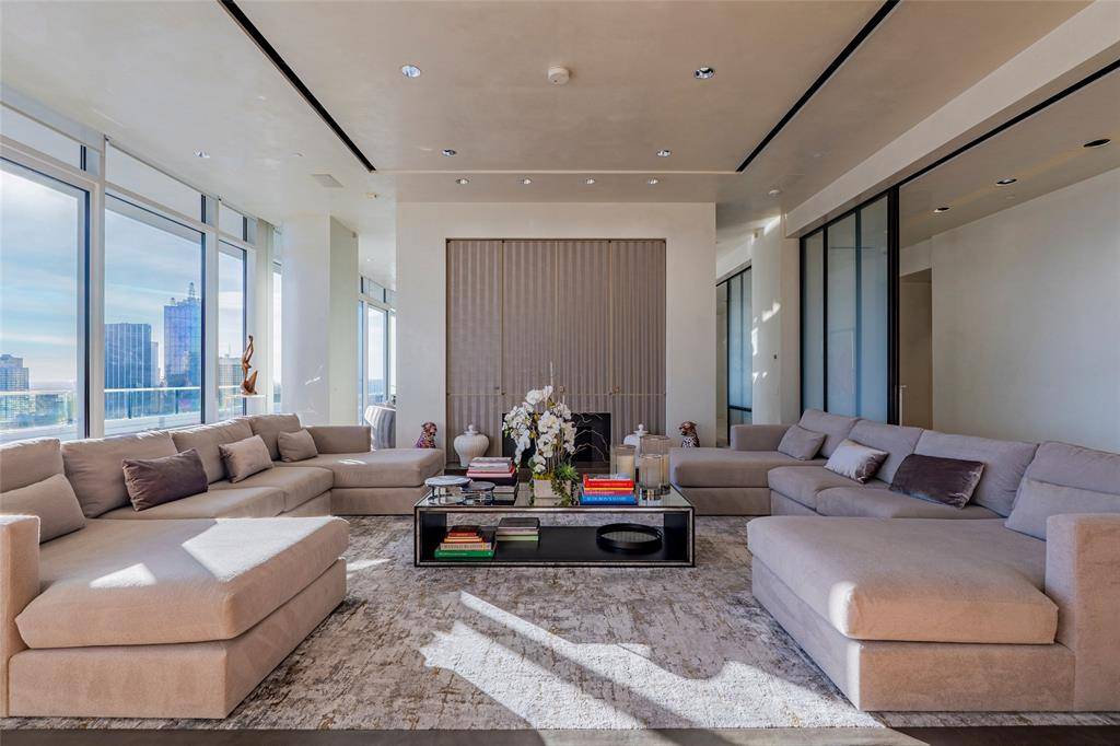 2430 Victory Park Lane #3001, Dallas, TX 75219