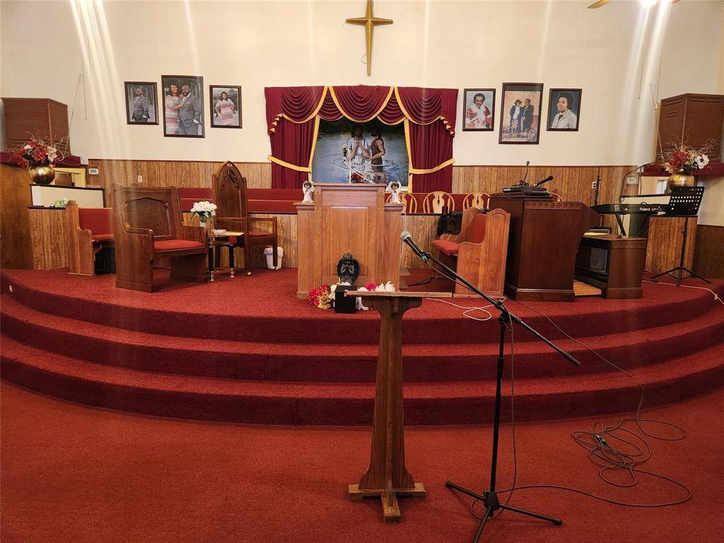 3237 Puget Street, Dallas, TX 75212