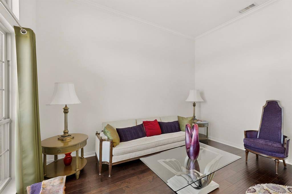 824 State Street, Desoto, TX 75115