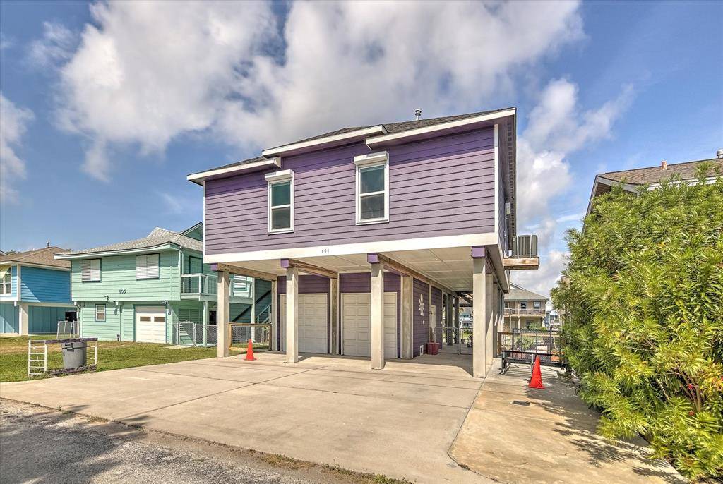 604 Warsaw Street, Bayou Vista, TX 77563