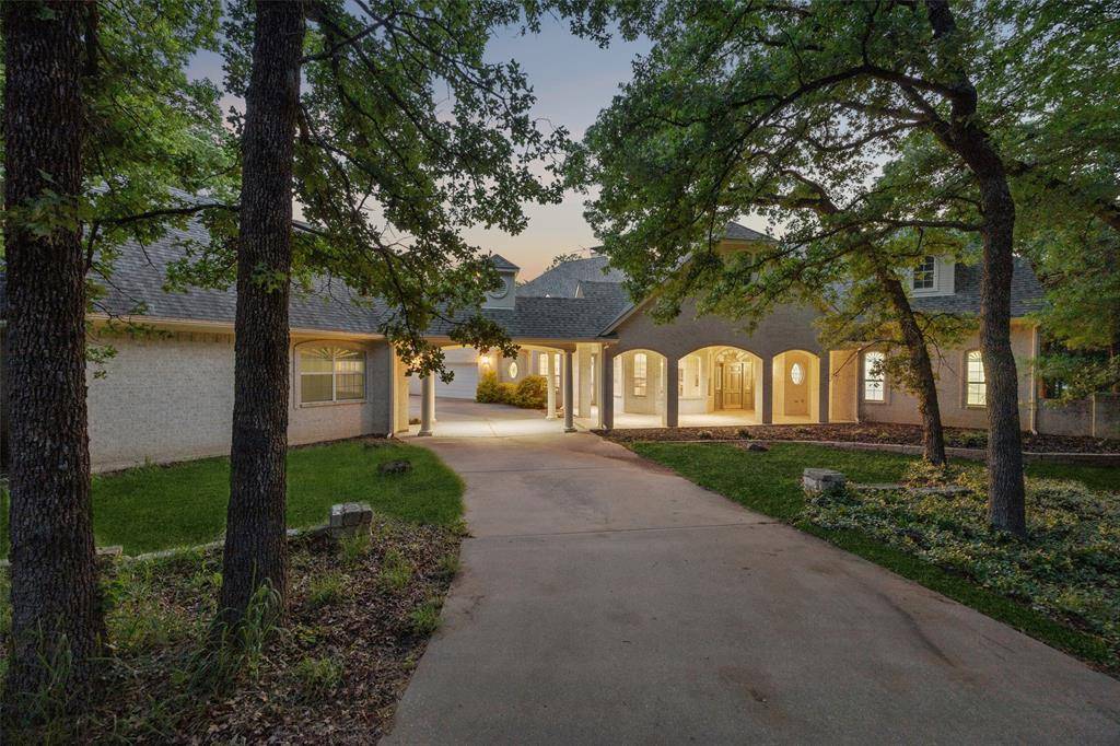 10984 Stagecoach Pass, Pilot Point, TX 76258